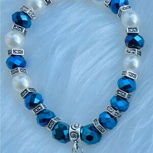 Elegant Blue and Silver Beaded Bracelet